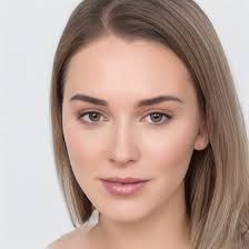 Laura Bennett